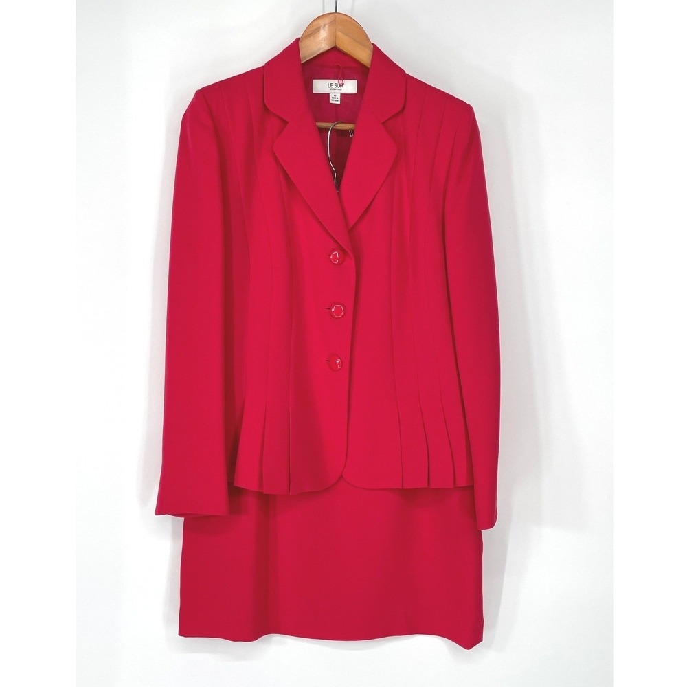 Le Suit Women 10 Skirt Suit Set Red Pleated Blazer Professional Formal